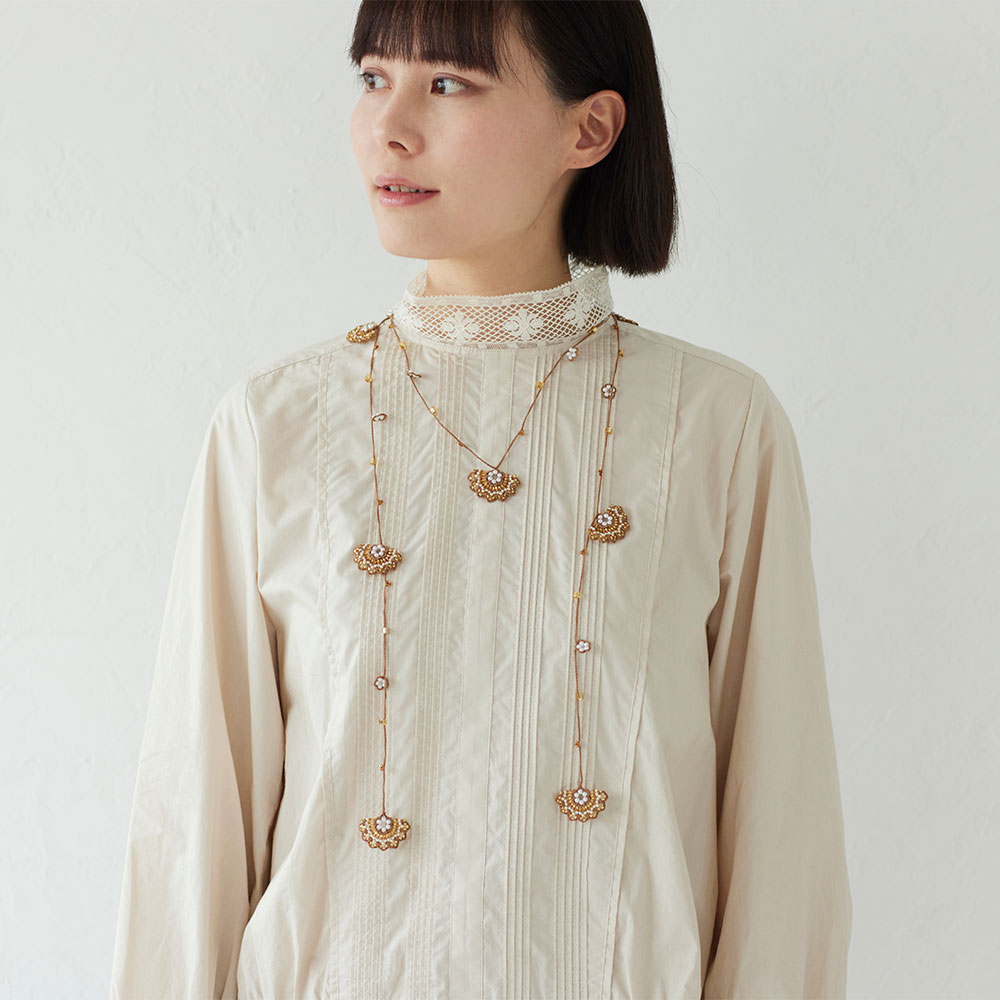 トルコの伝統手芸「オヤ」キット 孔雀のラリエット/ブラウン