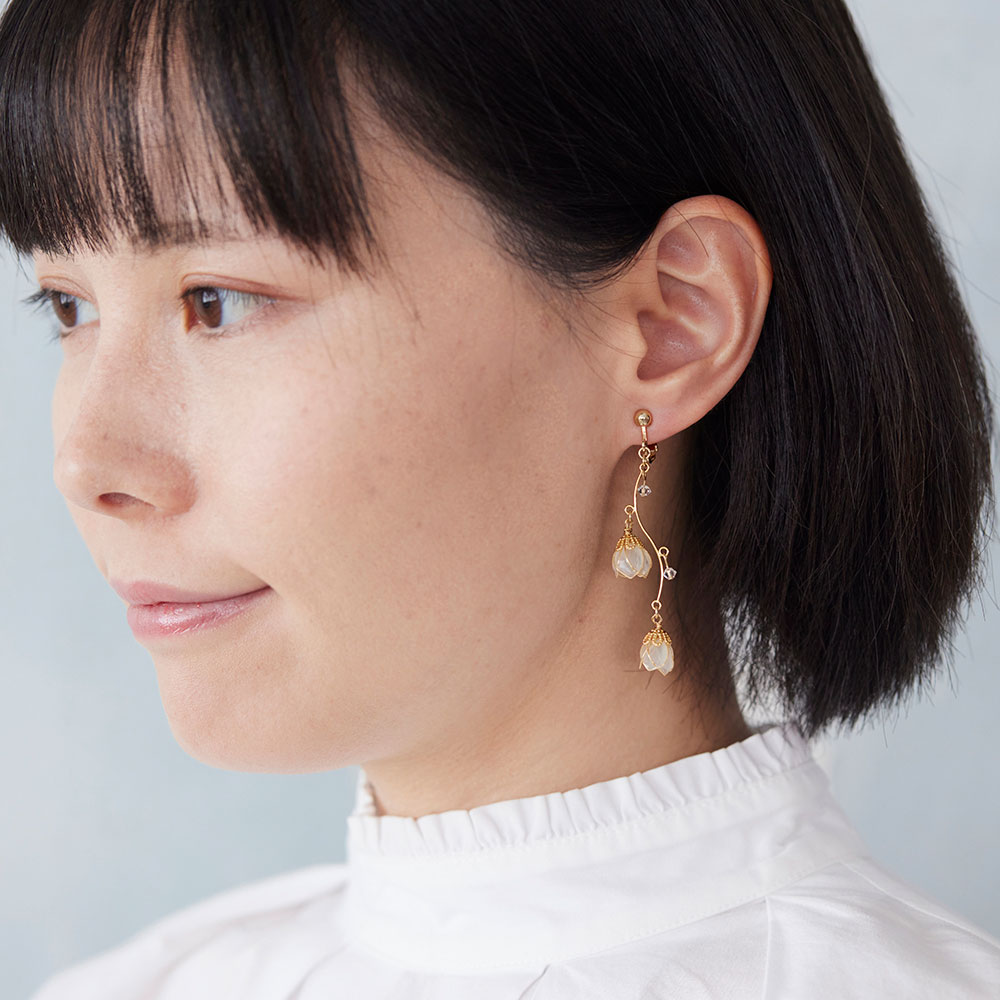 はじめてのディップアートアクセサリー〈蕾の耳飾り〉