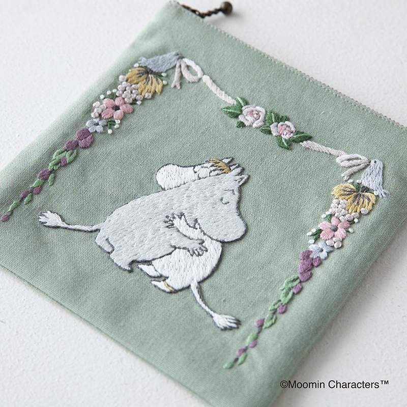 ムーミン 刺して縫って作る ファスナーポーチ〈ムーミントロール&スノークのおじょうさん〉