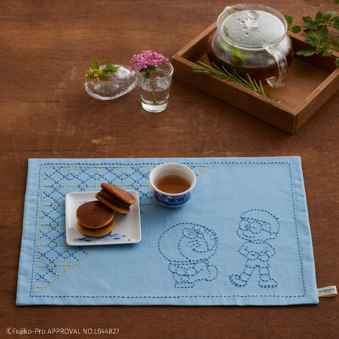I’m Doraemon 和の伝統柄刺し子小もの 比翼井桁(ランチョンマット)