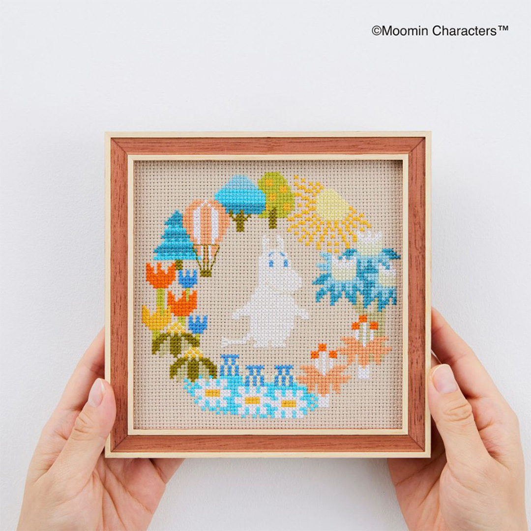 ムーミン クロスステッチ〈リトルミイと実りの秋〉