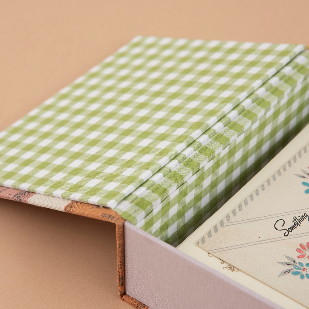 ブック型ボックス