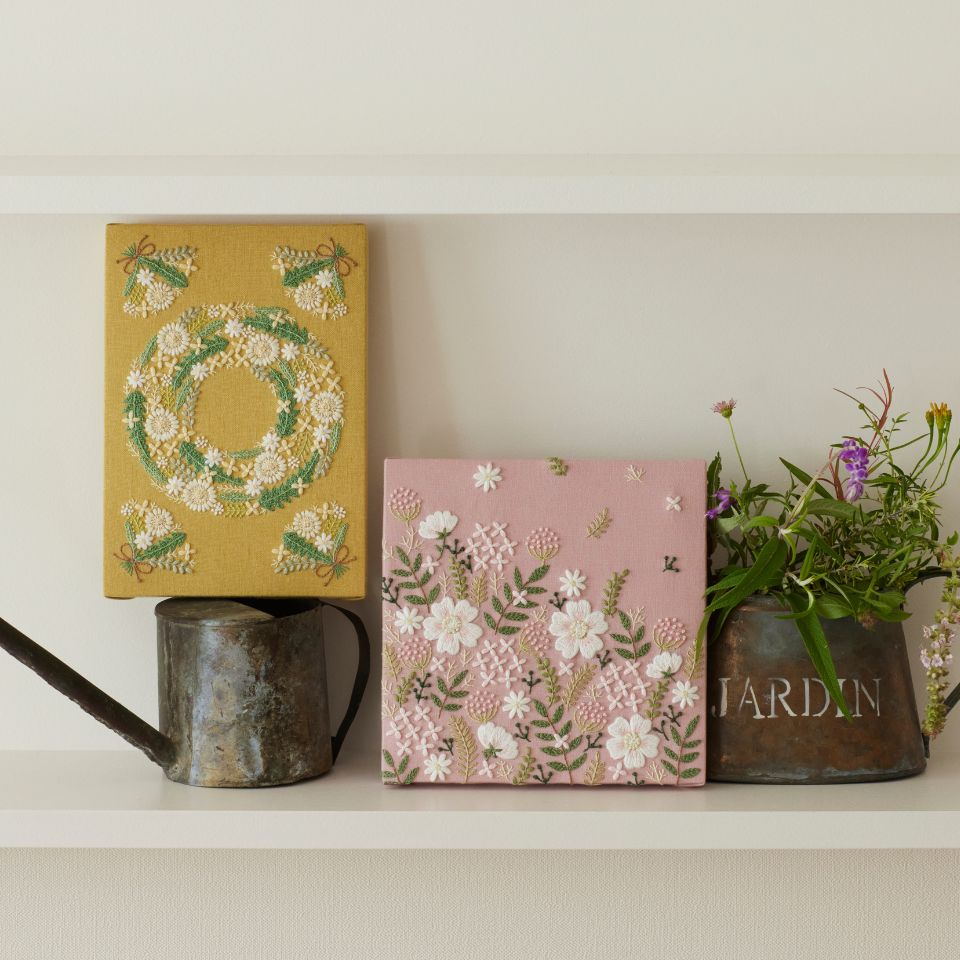 yulaさんの刺繍パネル〈タンポポ&ブーケ〉