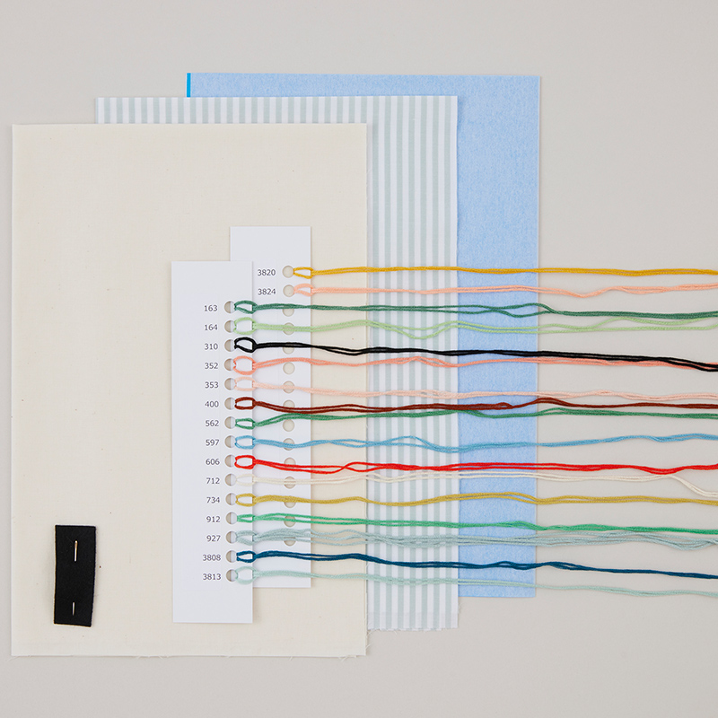 Kanae Entaniさんのやさしい刺繍 くまのフラップポーチ