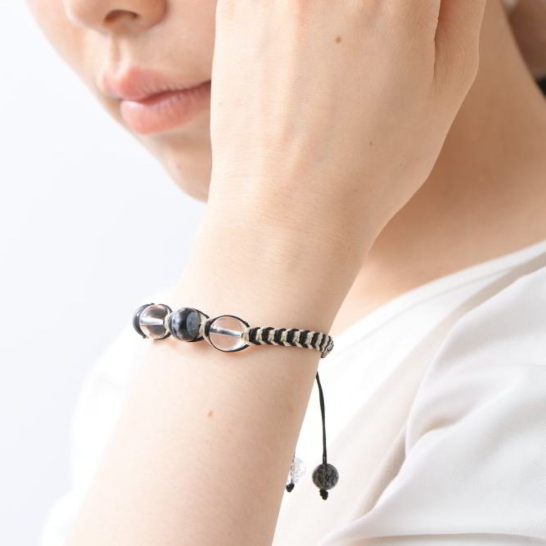 マクラメで編む天然石アクセサリー(オニキス)