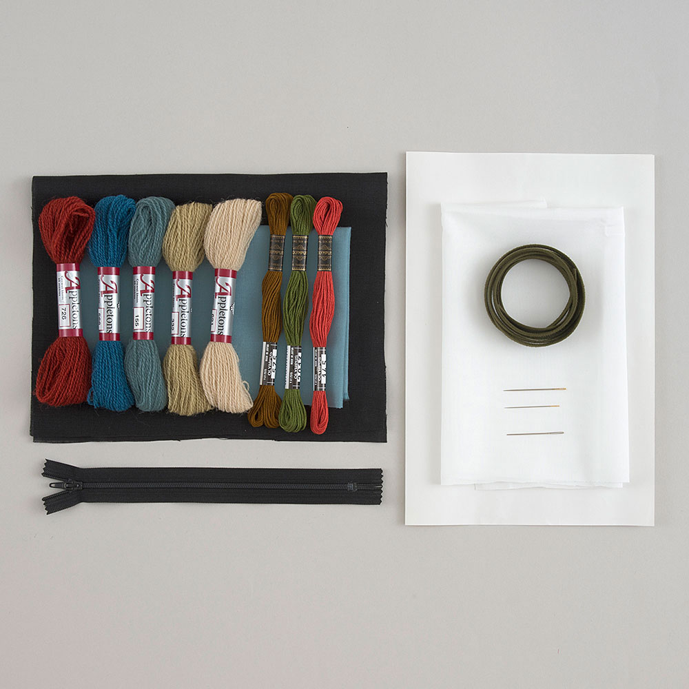 マカベアリスさんの摘んだ野の花のポーチ