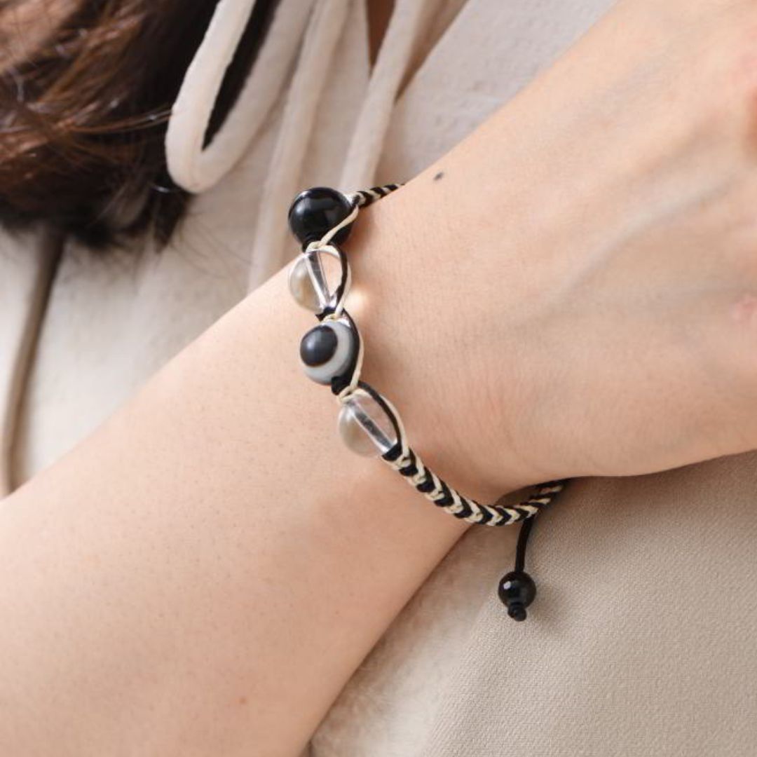 マクラメで編む天然石アクセサリー(オニキス)