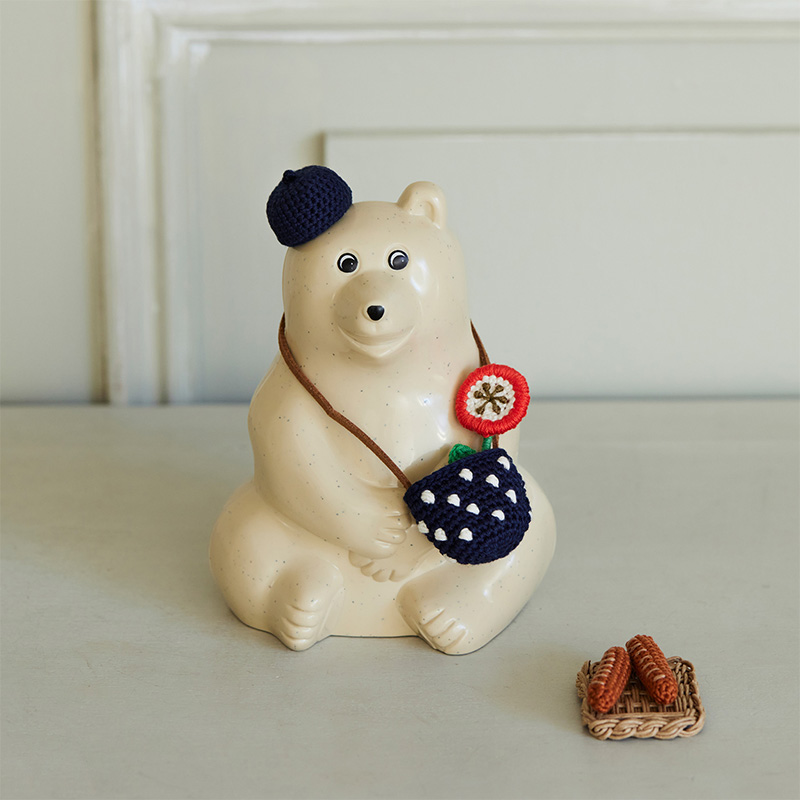 cocochiさんのかぎ針編み フィンランドの白くま貯金箱 お花見セット「フランスパン」