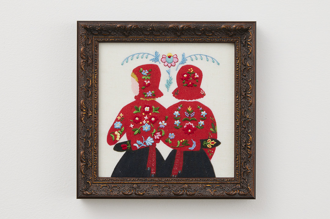 柏木リエさん×bitteさん 民族衣装の刺繍フレーム「スウェーデン」