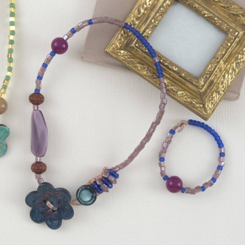 ファッションネックレス　ピンク