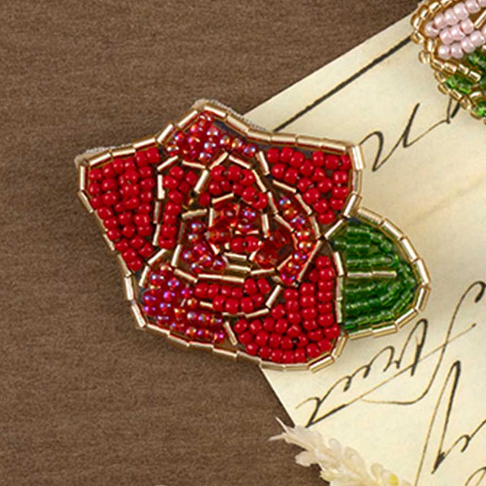 お花刺しゅうブローチ［バラ］