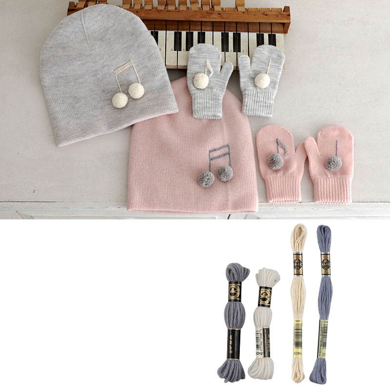 タペストリーウール　ニット刺しゅうセット