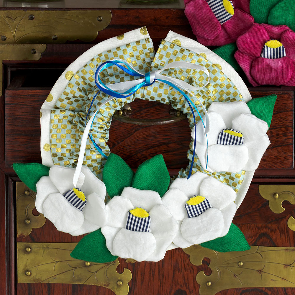 椿のリース［白］