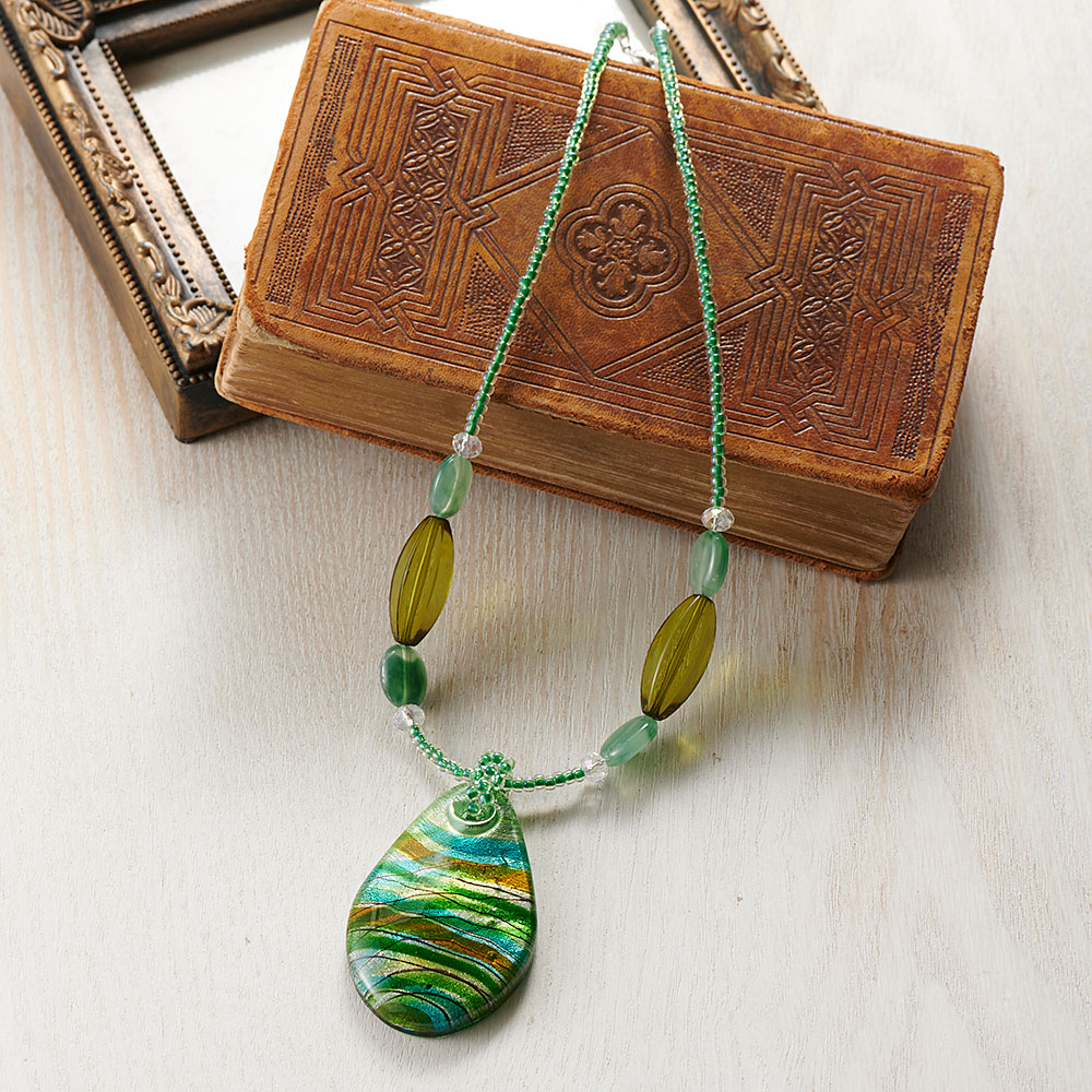 ベネチアンペンダント　グリーンドロップ