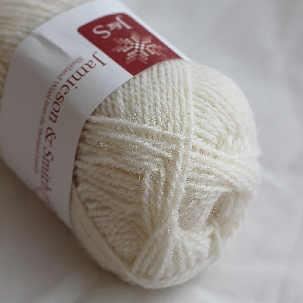 Jamieson＆Smith 2ply Jumper Weight ジェイミソン＆スミス2プライ（001）白