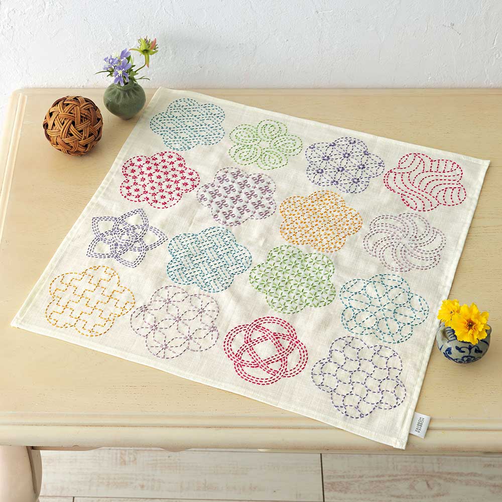 ホビーラホビーレ 刺し子のマルチクロス［花模様］