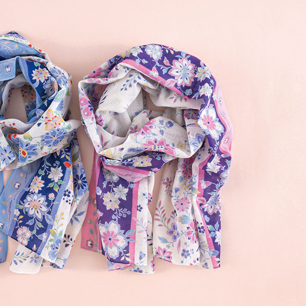 ガーゼチーフ［花唐草パープル］