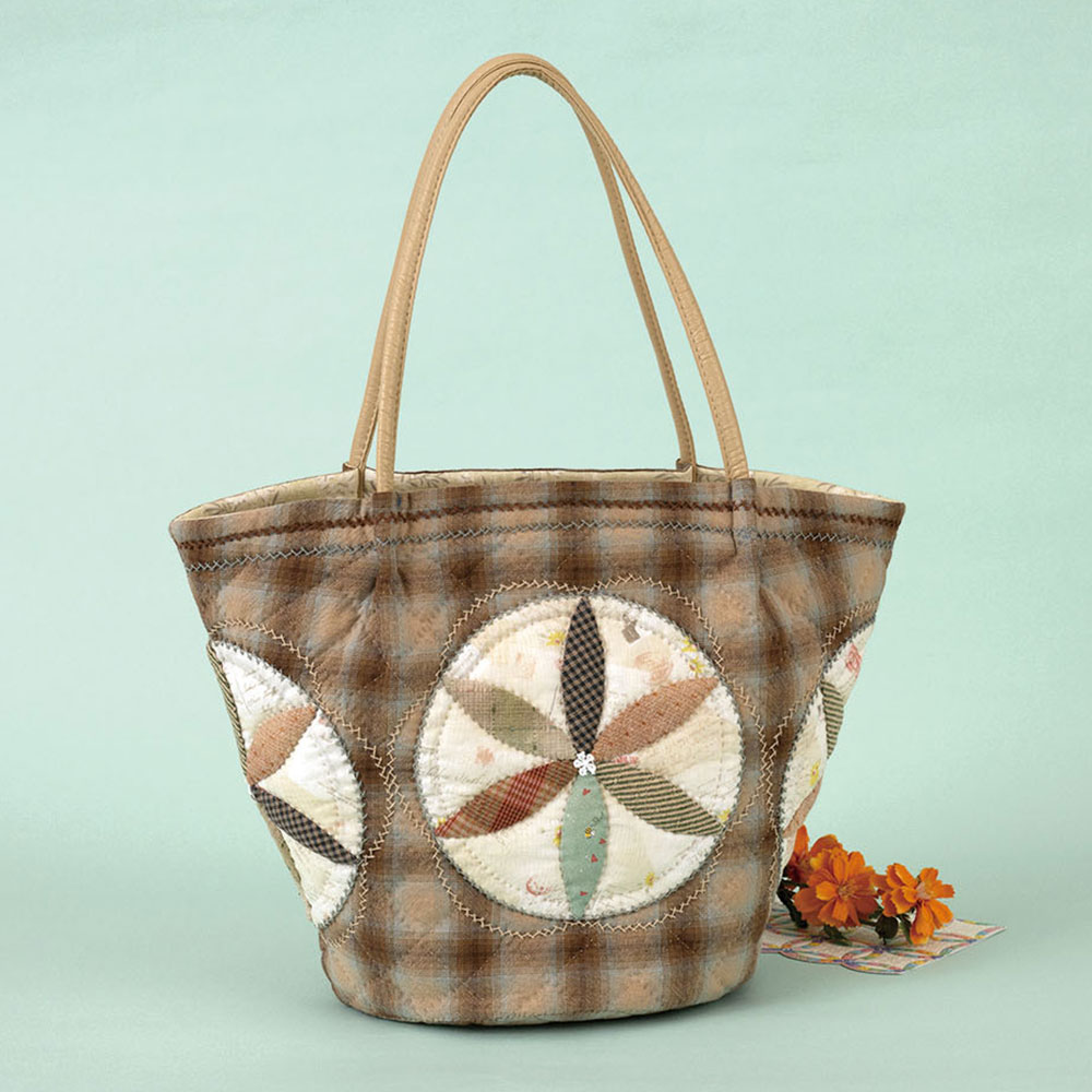 ピールドオレンジのトートバッグ