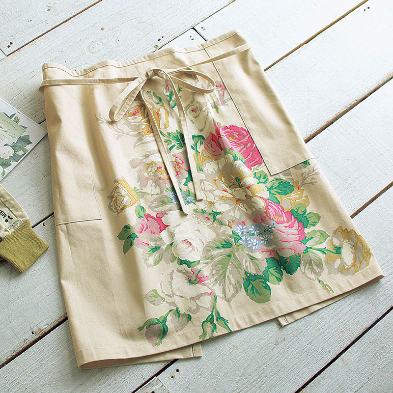 サロンエプロンまたは巾着型トートバッグが作れるオリジナルバラ柄プリント