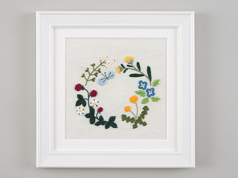 春のリース～ささきみえこ『散歩で見つけた草花刺しゅう』刺しゅうキットシリーズ