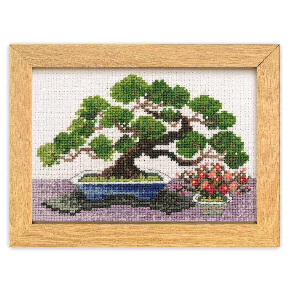 クロスステッチキット［錦松と寒木瓜］