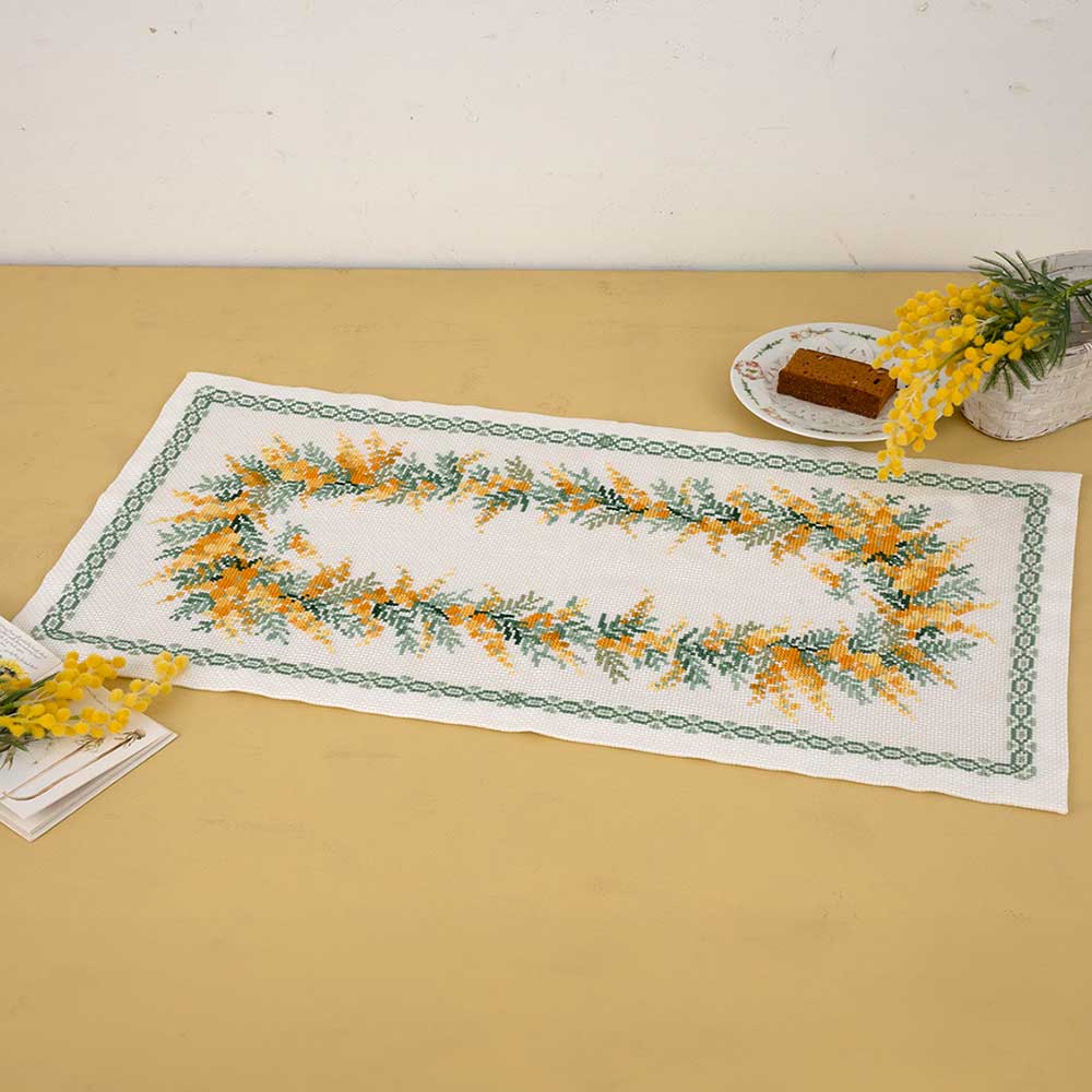 テーブルセンター［ミモザのリース］