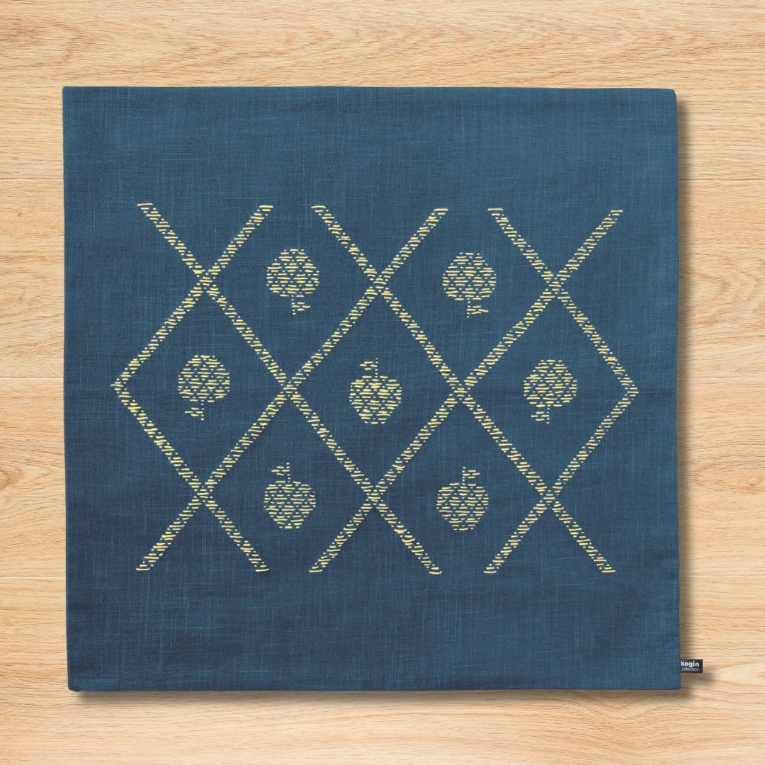 こぎん模様の刺し子クロス リンゴ柄の風呂敷