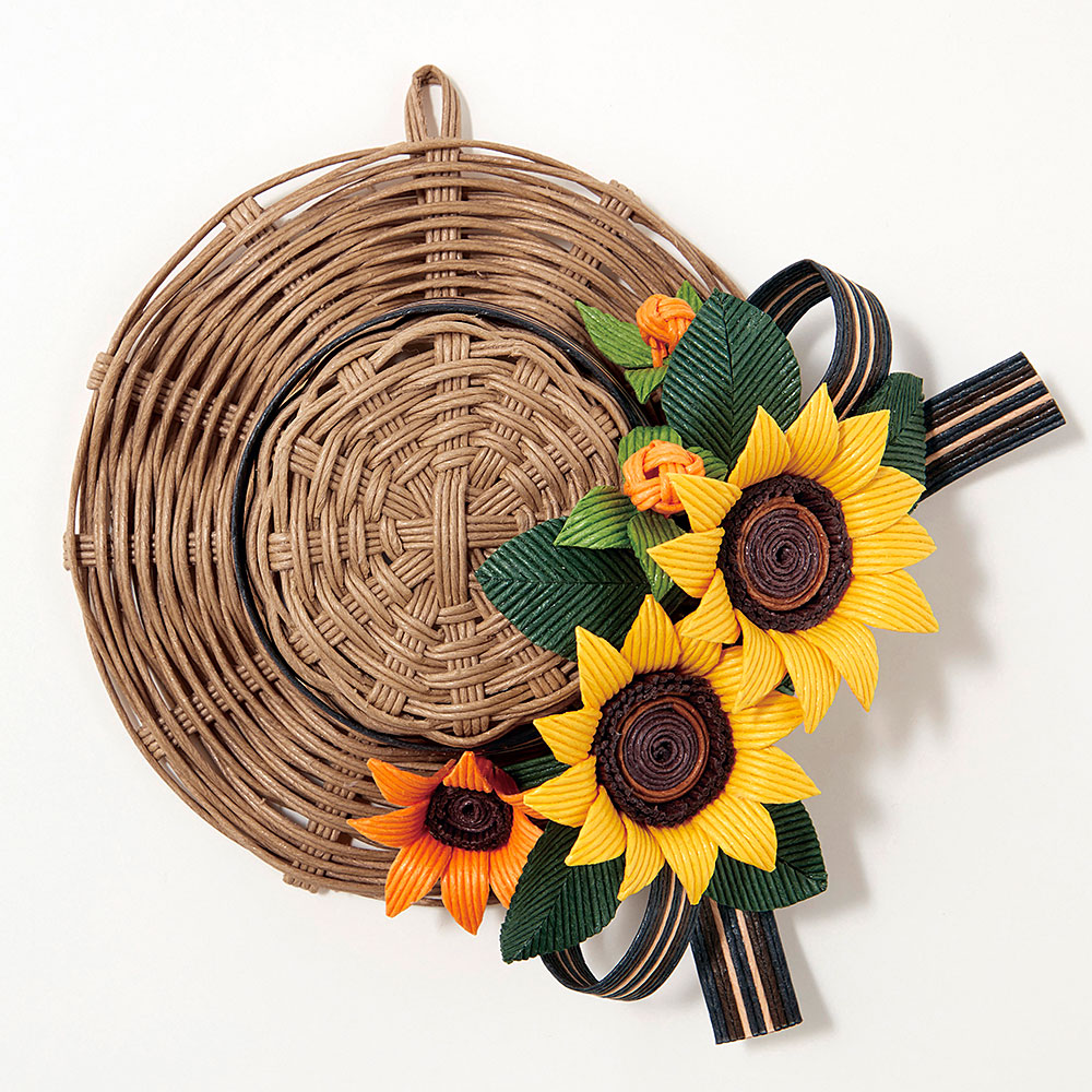 クラフトリースの歳時記　麦わら帽子とひまわり