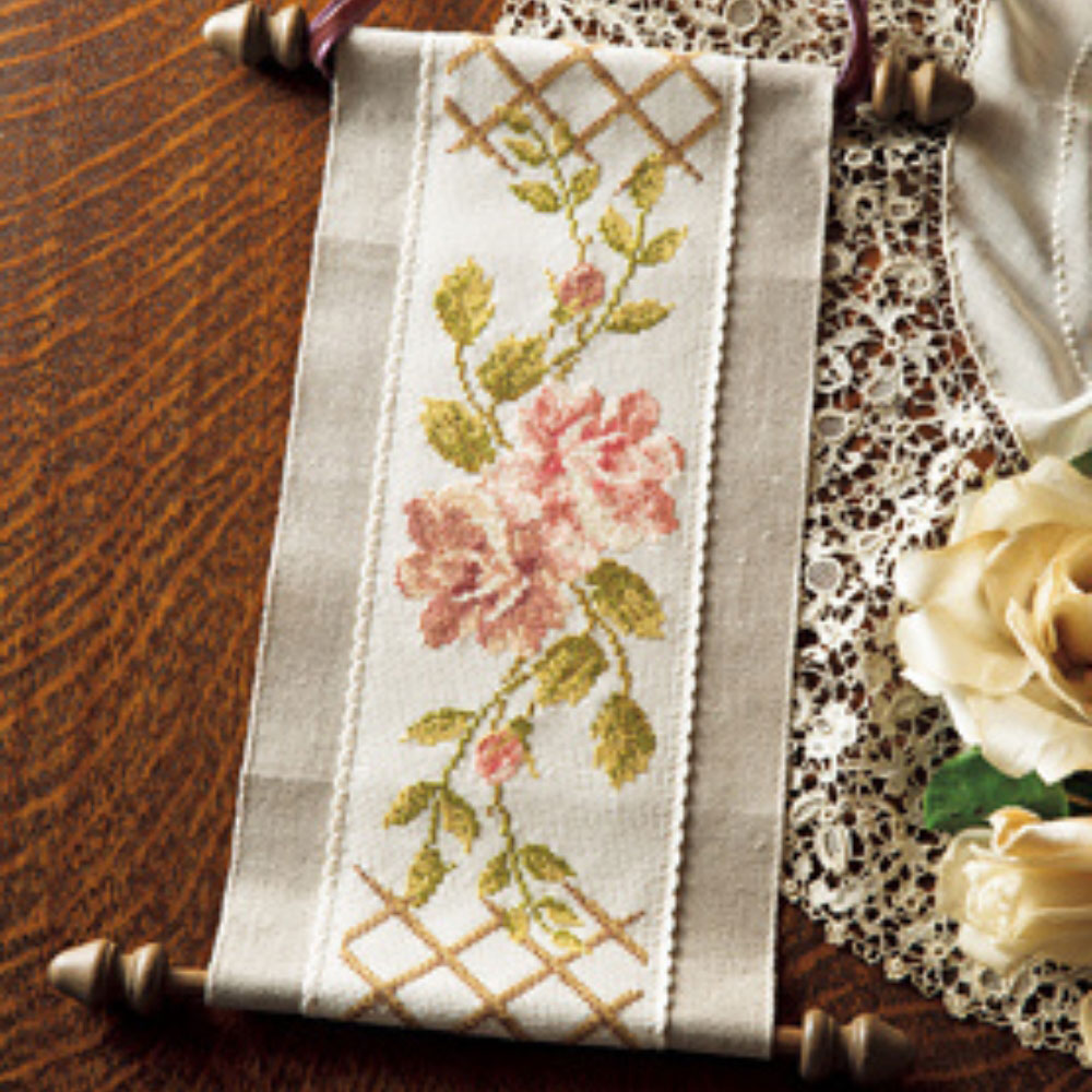 笹尾多恵さんの英国式刺しゅうキット「オールドローズのベルプル」