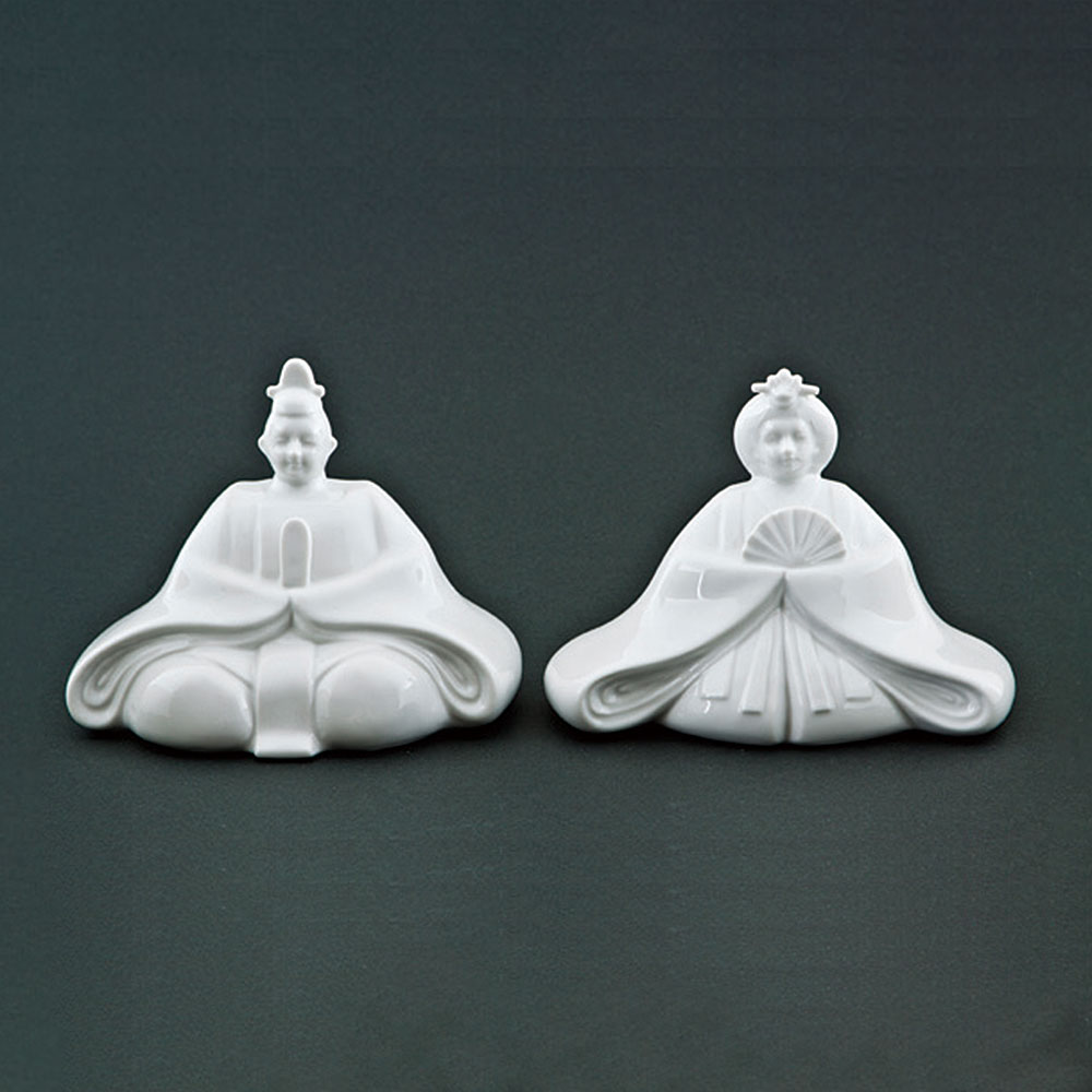 座り雛（みやび）