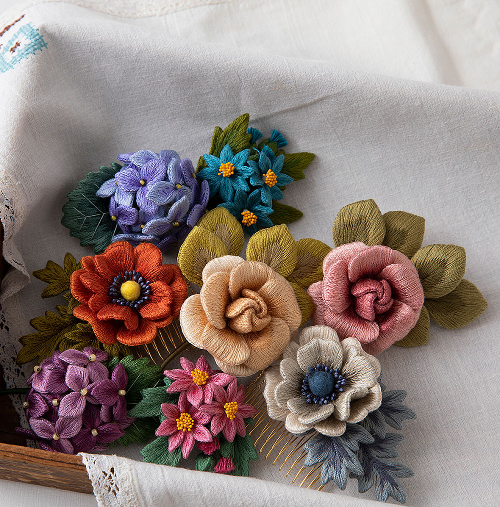 PieniSieniさんのフェルト刺繍で作る 花のアクセサリー Part3［中級］