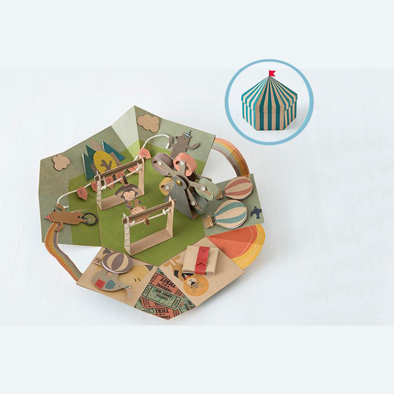 ハチナナ雑貨さんのポップアップBOX「移動遊園地」