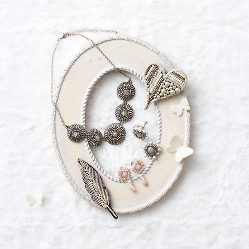下島優子さんのビーズ刺繍アクセサリーキット