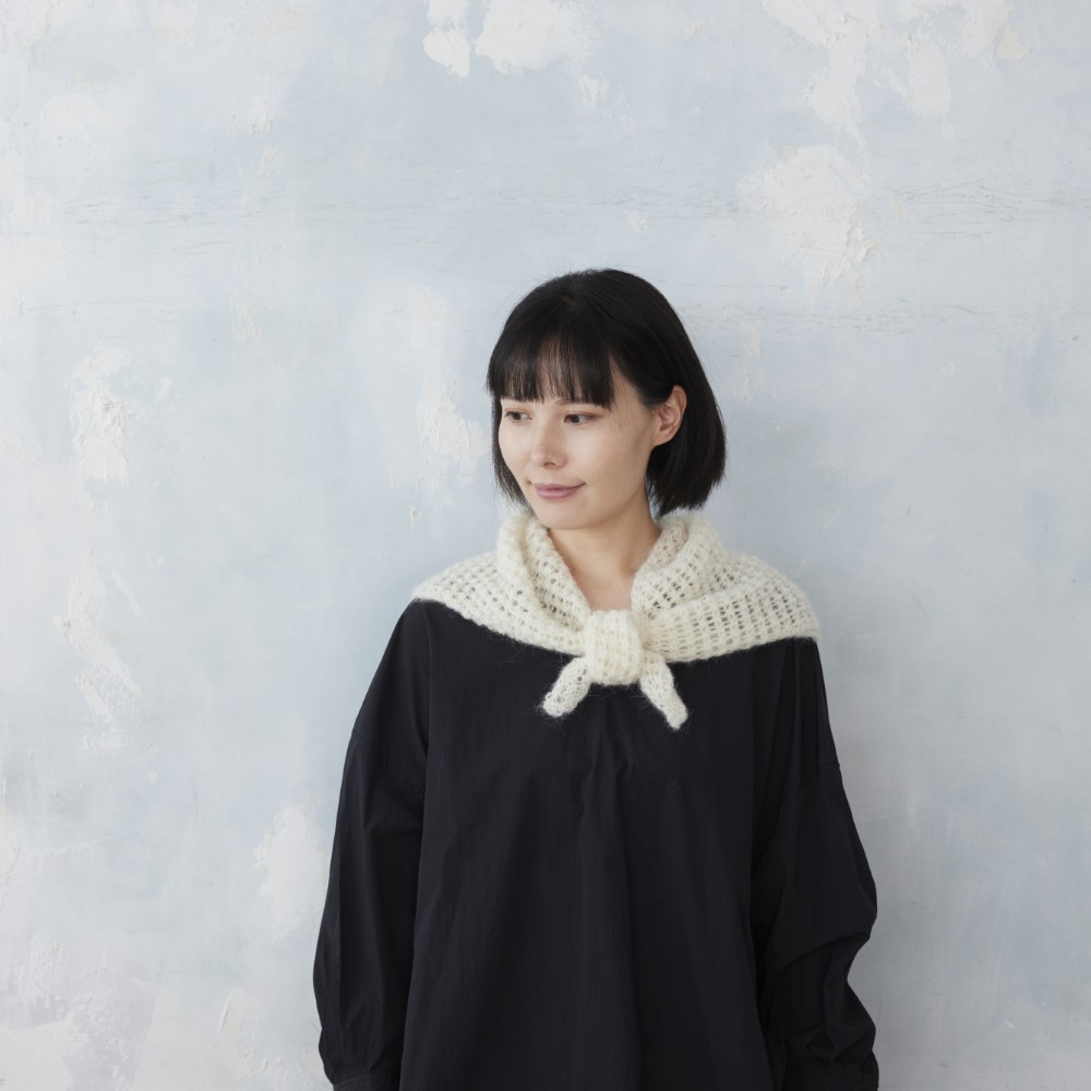 文章パターンで編む〈デュースカーフ〉