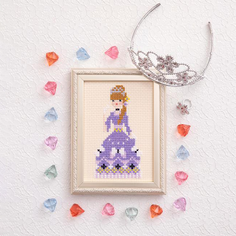 Gera! 丸岡京子さんのクロスステッチキット プリンセスフレーム「リボンプリンセス」