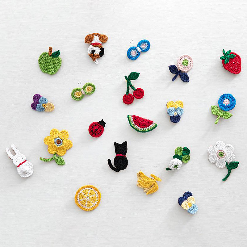 Lunedi777さんのかぎ針編みキット 20種類のブローチ 果物・動物・花と昆虫
