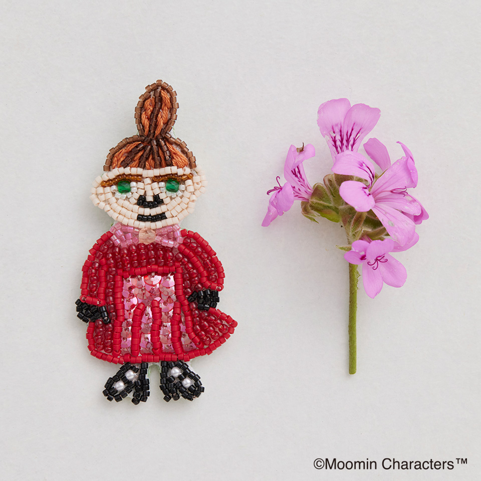 ムーミン ビーズ刺しゅうブローチ〈リトルミイ〉