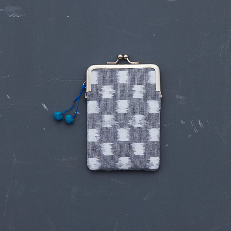 越膳夕香さんの久留米絣で作る 角型口金のカードケース