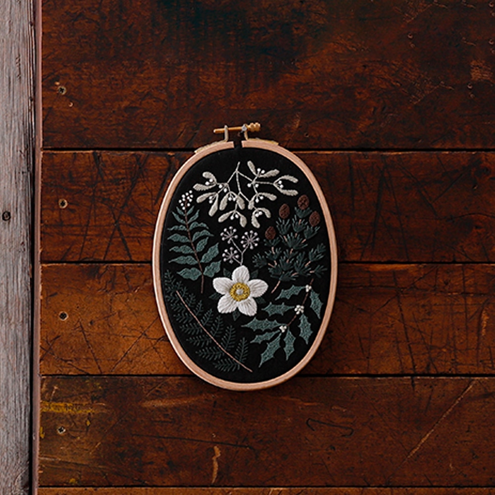 樋口愉美子さんの刺繍キット ［WINTER －Winter silence－］