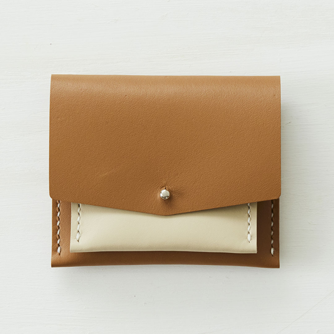 .URUKUSTさんの革小物【ウォレット】ブラウン