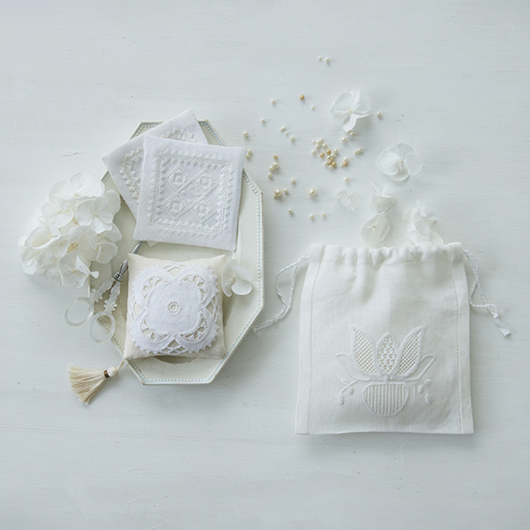 デンマークの伝統的な白糸刺繍 ヘデボレッスン