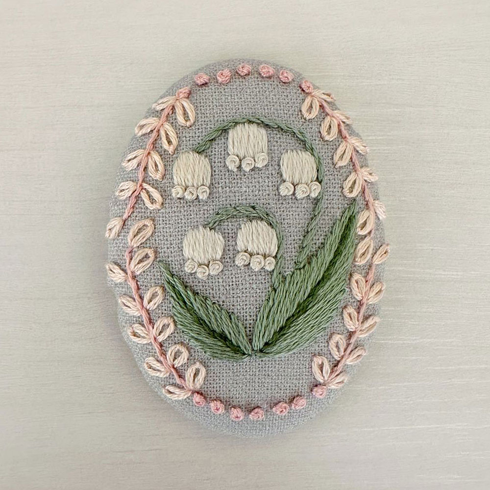 すずらんのブローチキット［グレー］