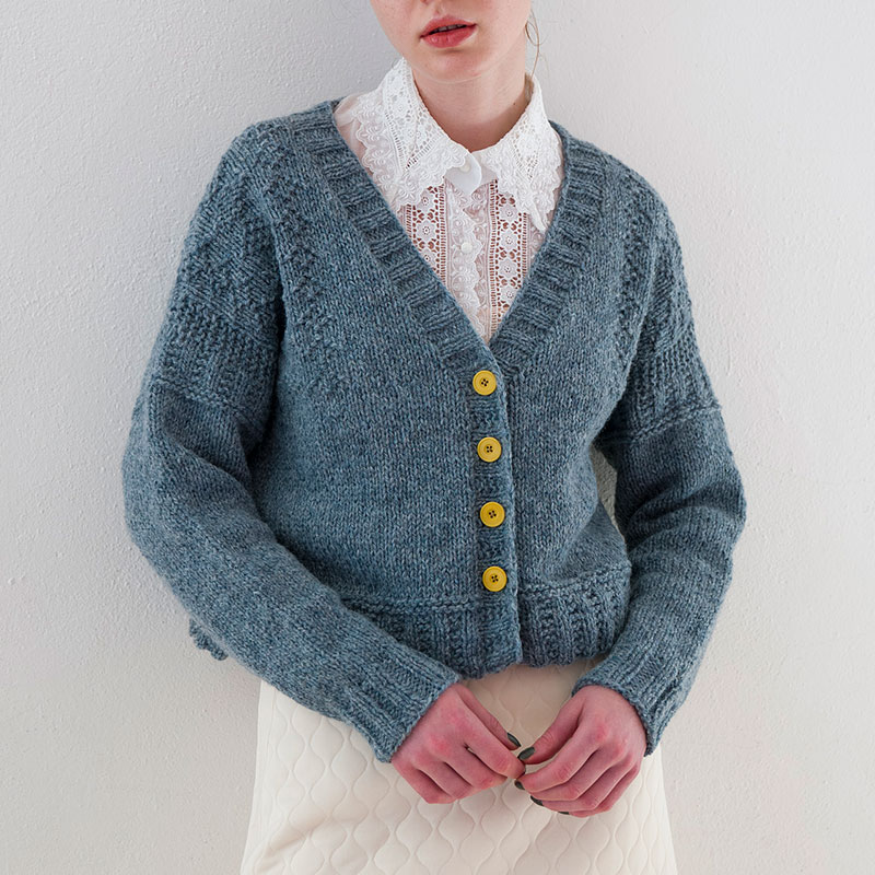 〈レシピ〉グレイッシュブルーのカーディガン