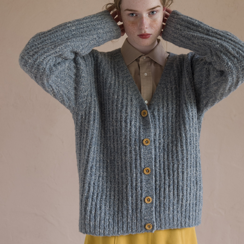 〈レシピ〉ビッグシルエットのカーデ［M］