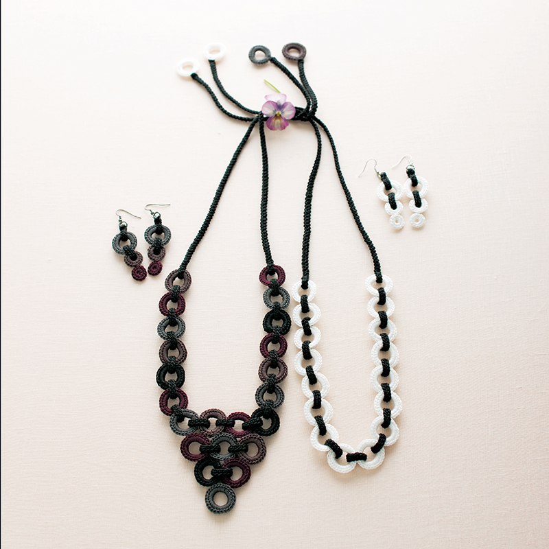 〈レシピ〉リングつなぎのネックレスとピアス