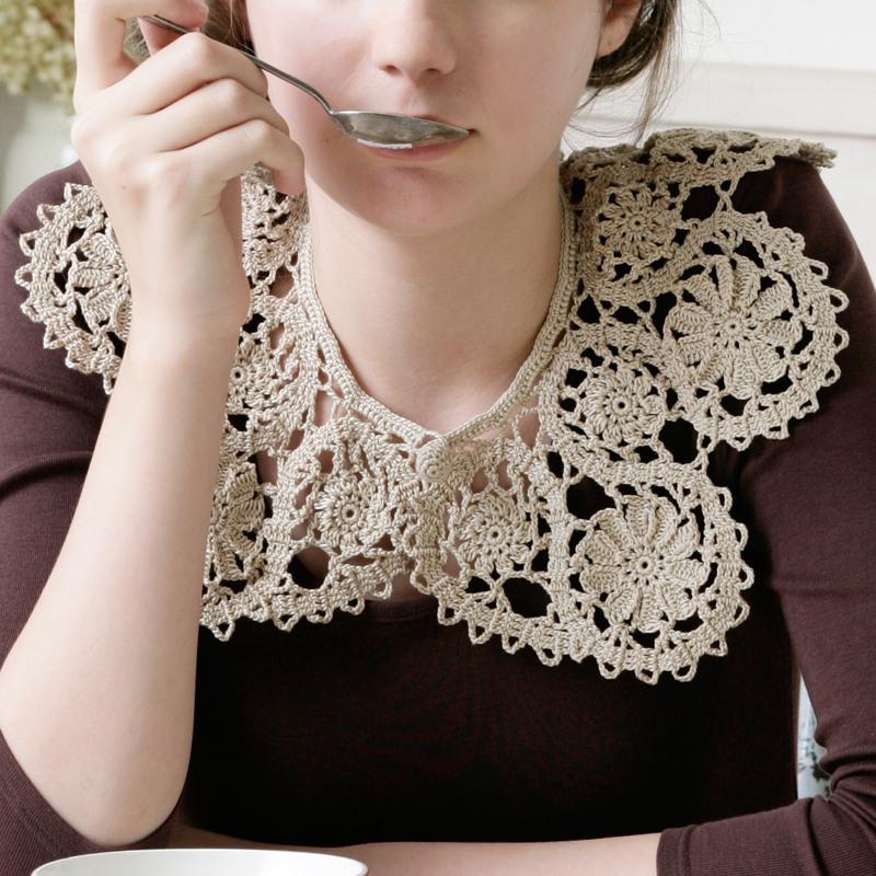 〈レシピ〉花モチーフとブリューゲルレースのつけ衿