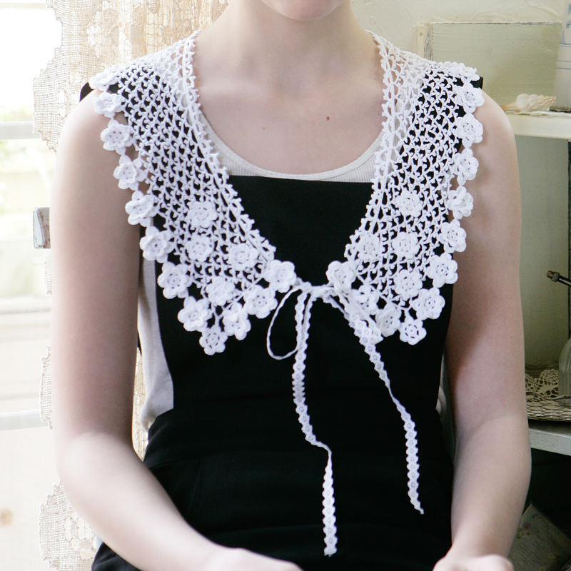 〈レシピ〉小さな花モチーフのつけ衿