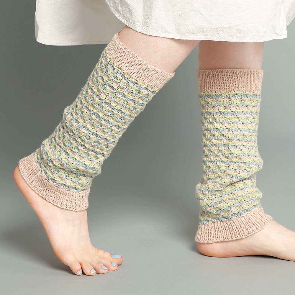 〈糸セット〉ベビーピンクのレッグウォーマー