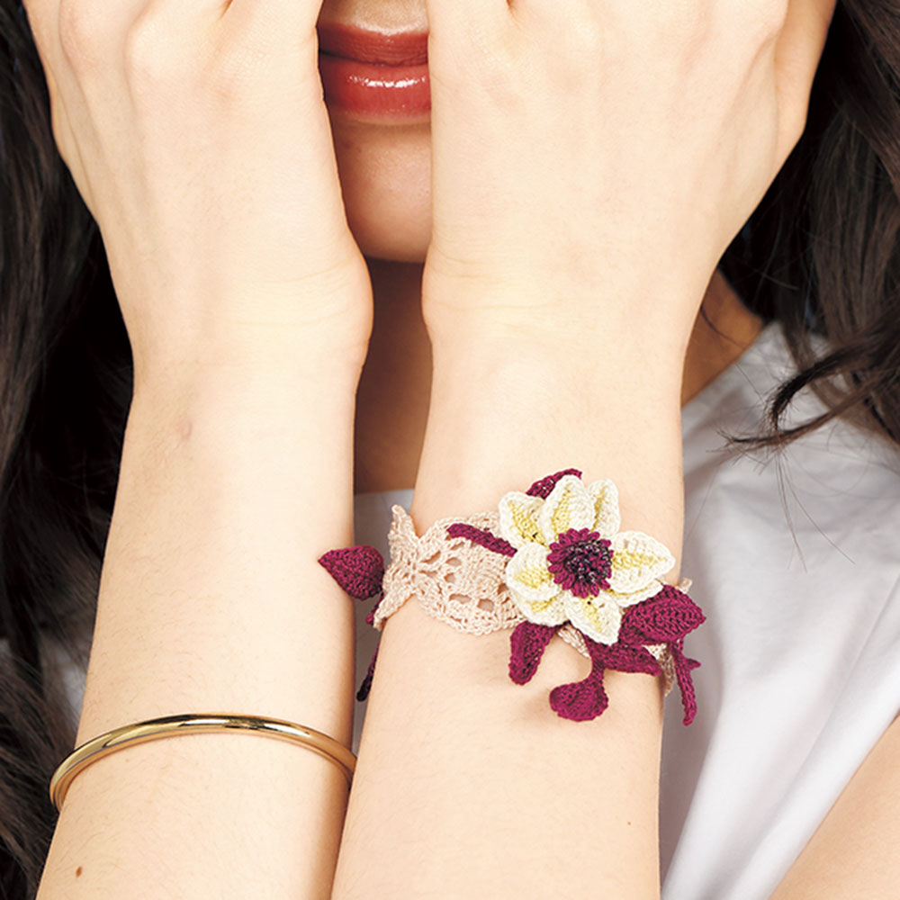 〈糸セット〉クレマチスのブレスレット