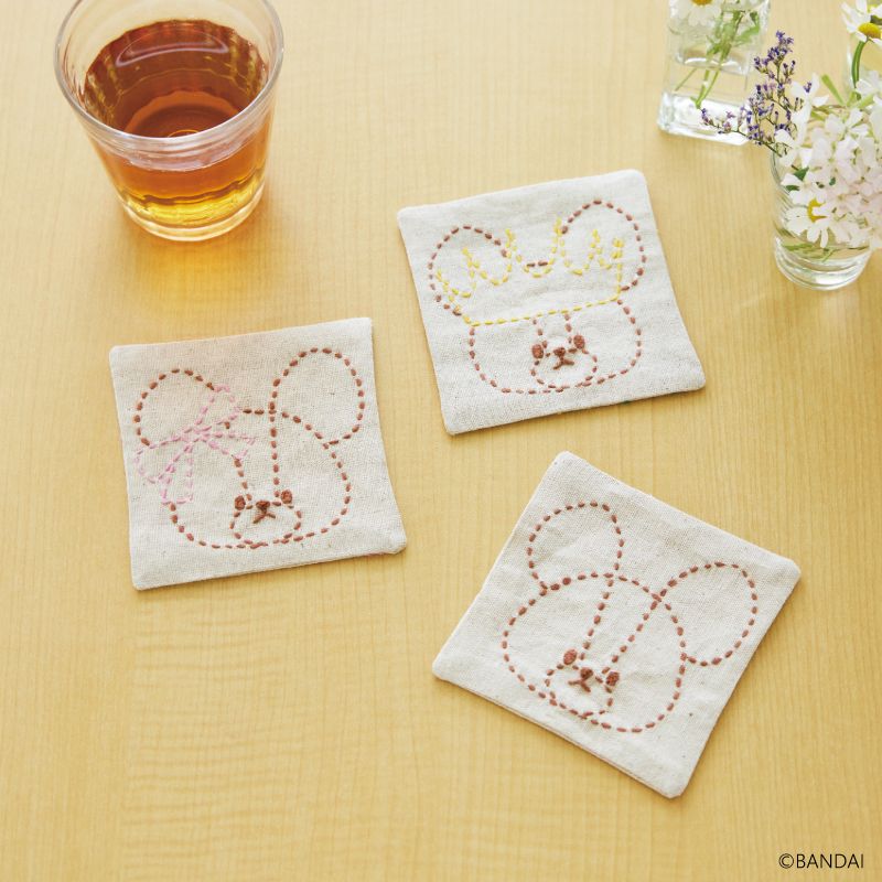 くまのがっこうジャッキーの刺し子こもの 3種のコースター